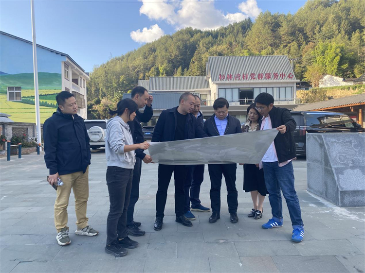 省供投集團(tuán)總裁鄧俊一行調(diào)研基地運營及黑雞產(chǎn)業(yè)發(fā)展工作